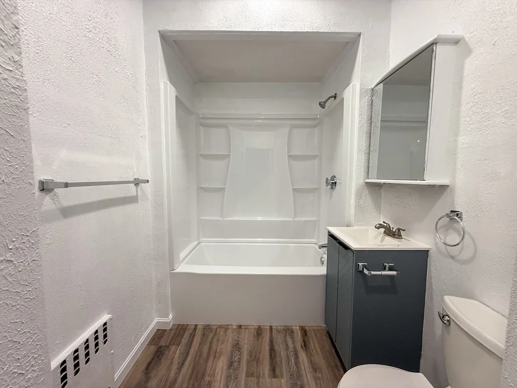 7 Lambert St, Medford