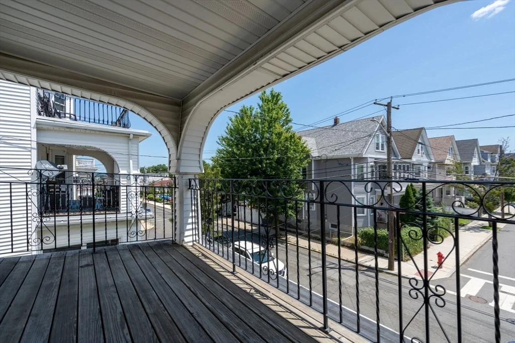 62 Vernal St, Everett