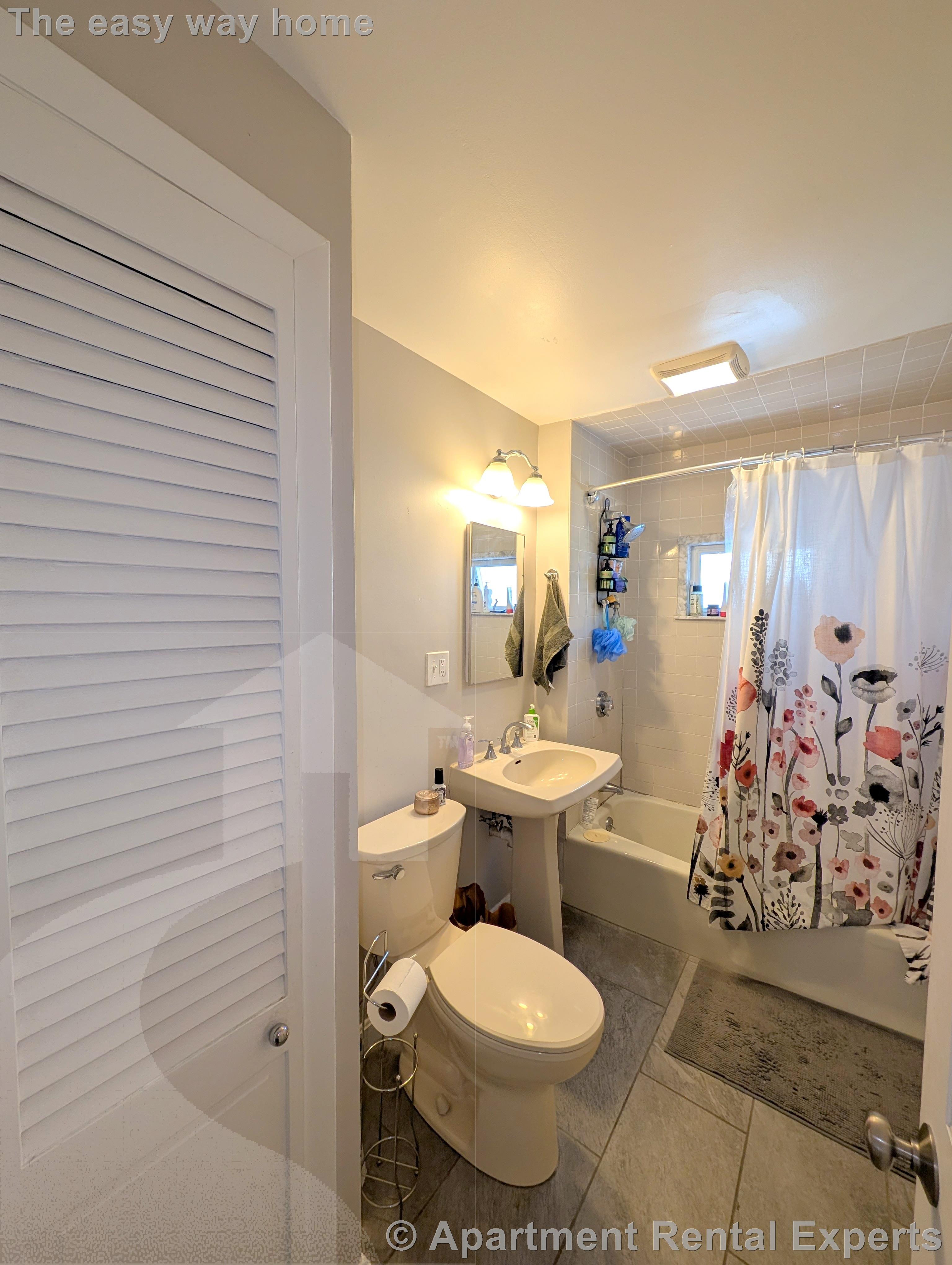 42 Lowden Ave, Davis Square