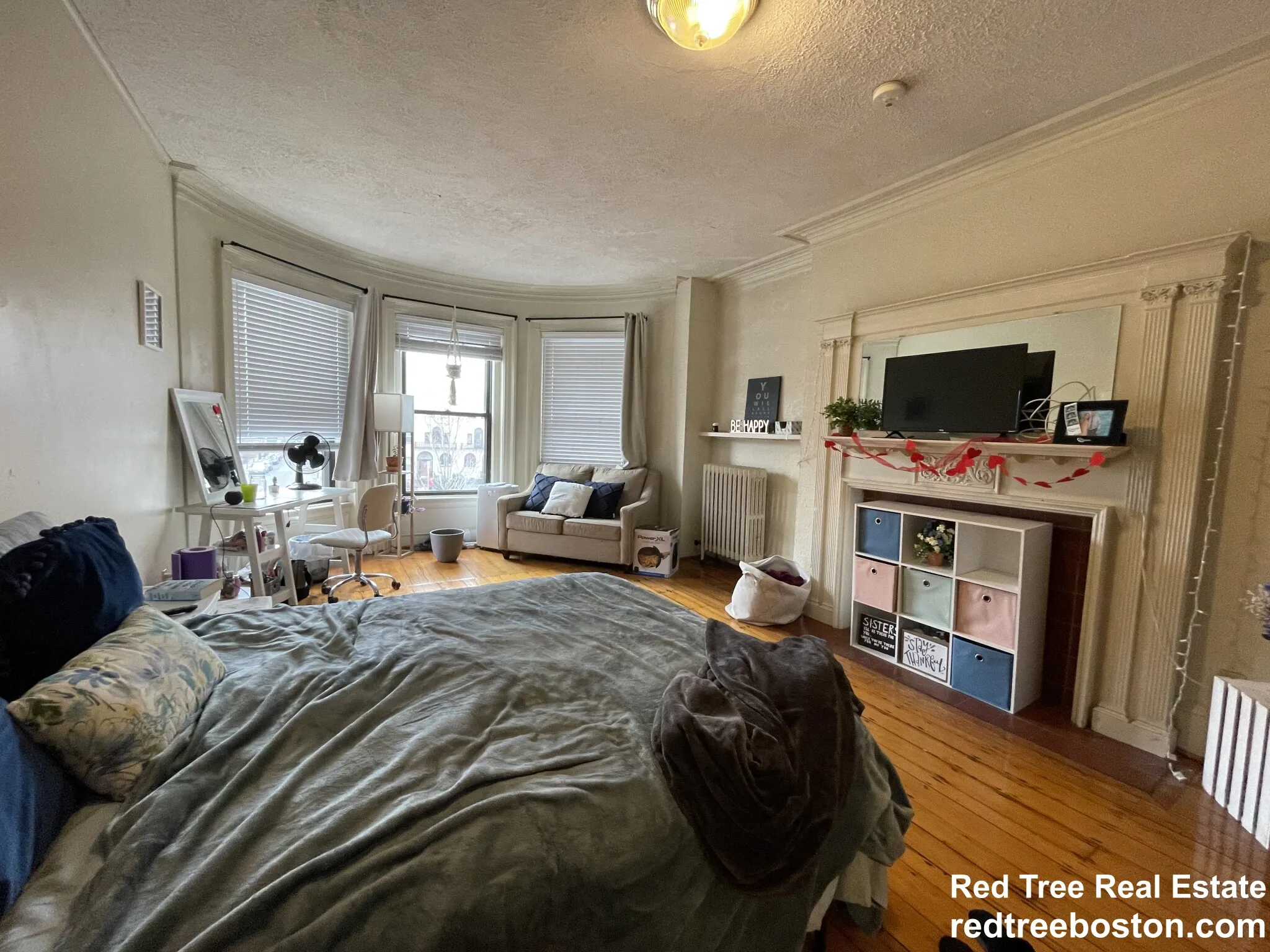 914 Beacon St, Fenway