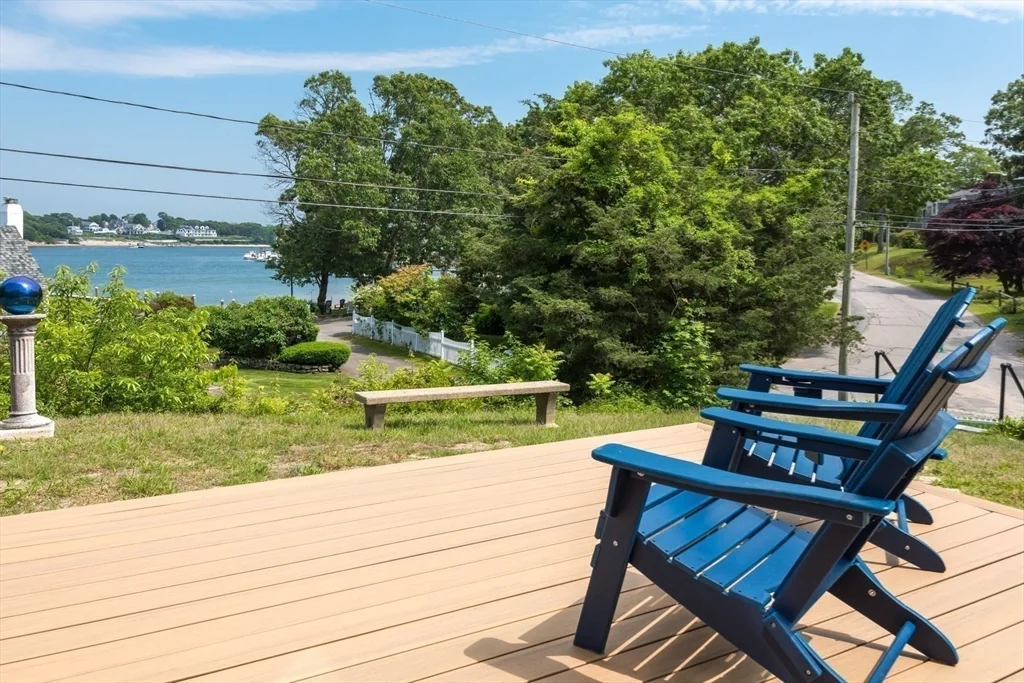 16 Jefferson Shores Rd, Cohasset Narrows