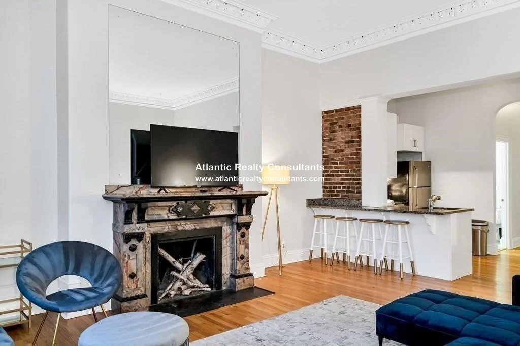 140 Beacon St, Back Bay