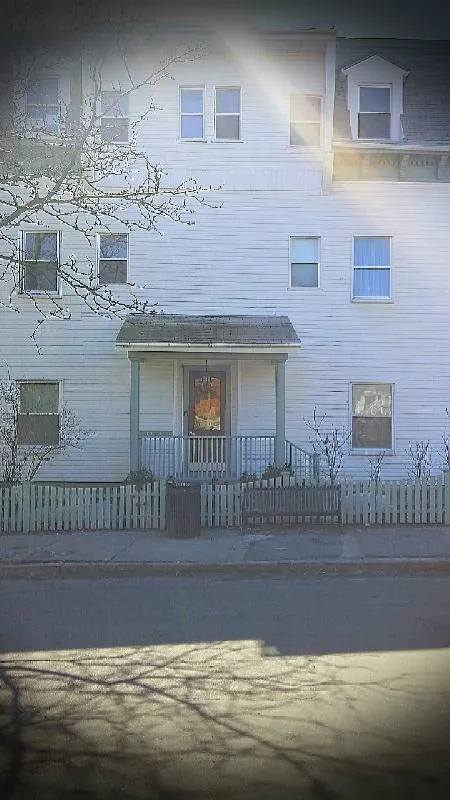 358 Broadway, Winter Hill