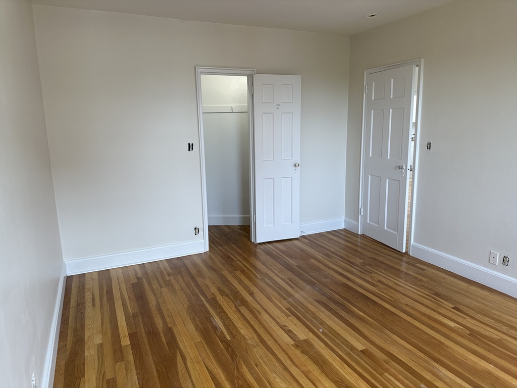 24 Concord Ave, Harvard Square