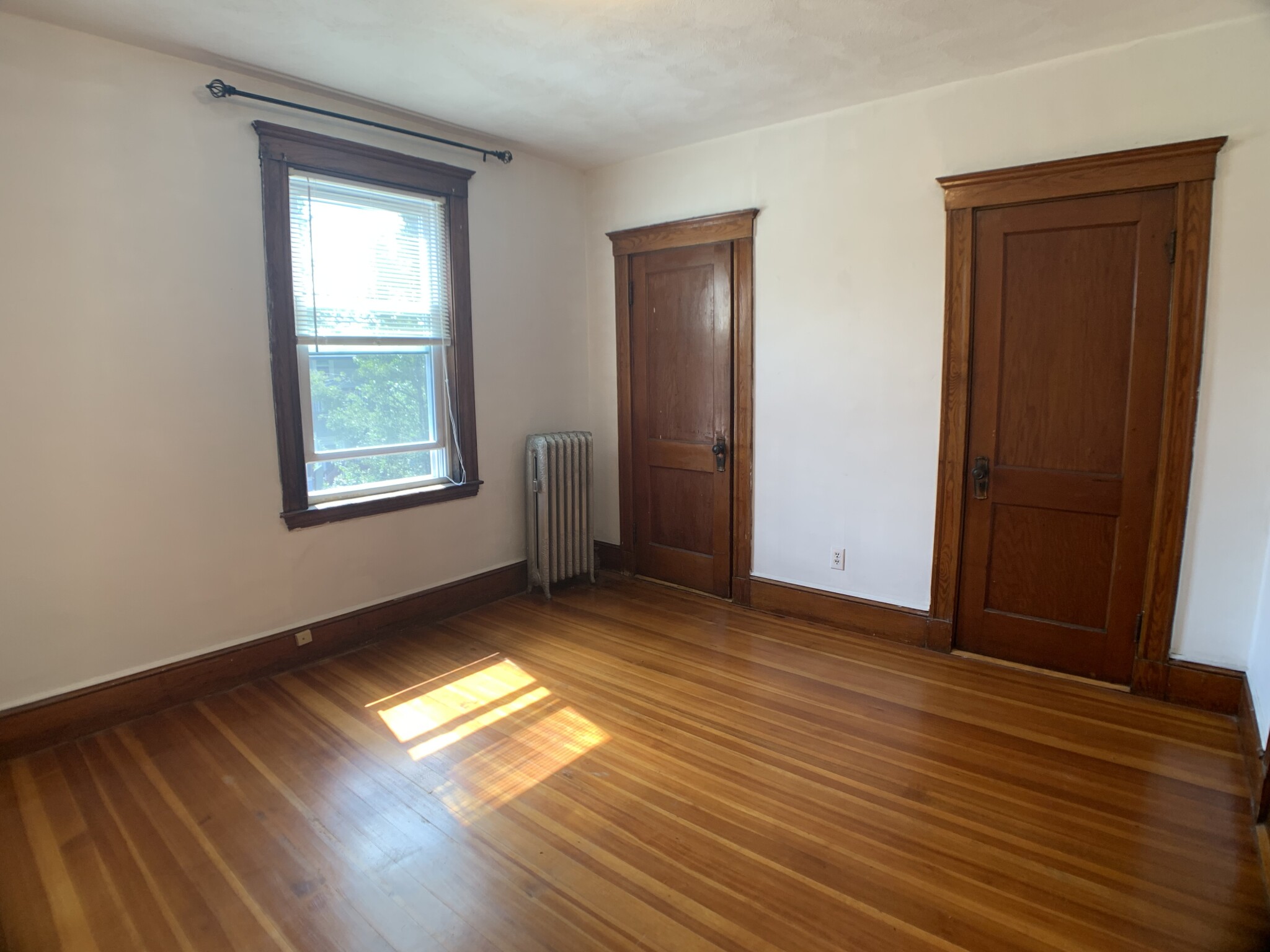 16 Montgomery St, North Cambridge