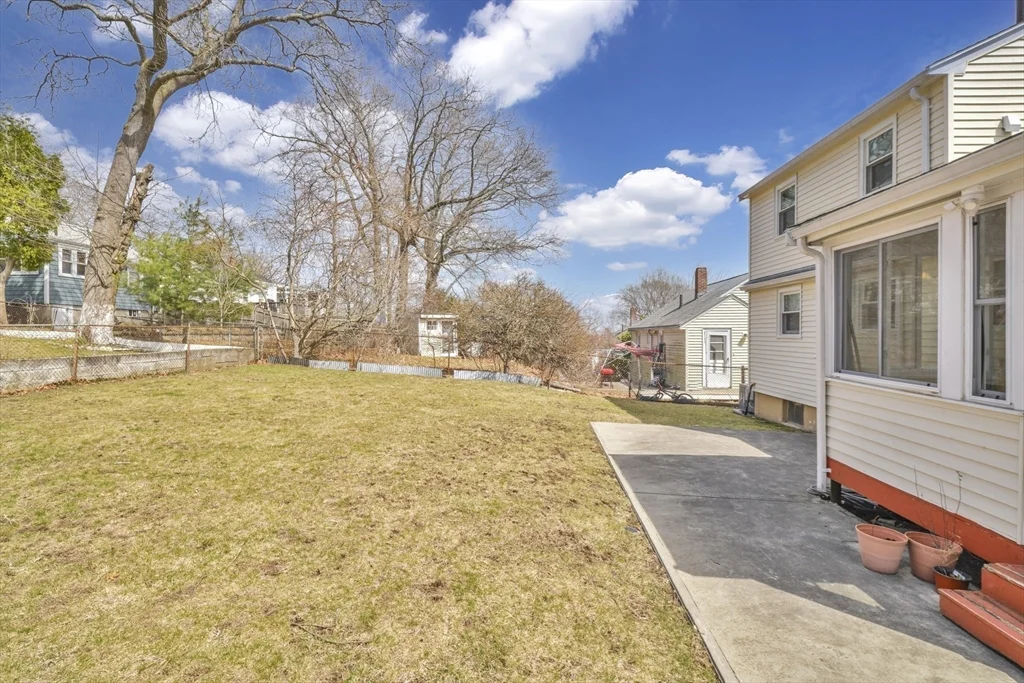 38 Grassmere Rd, Hyde Park