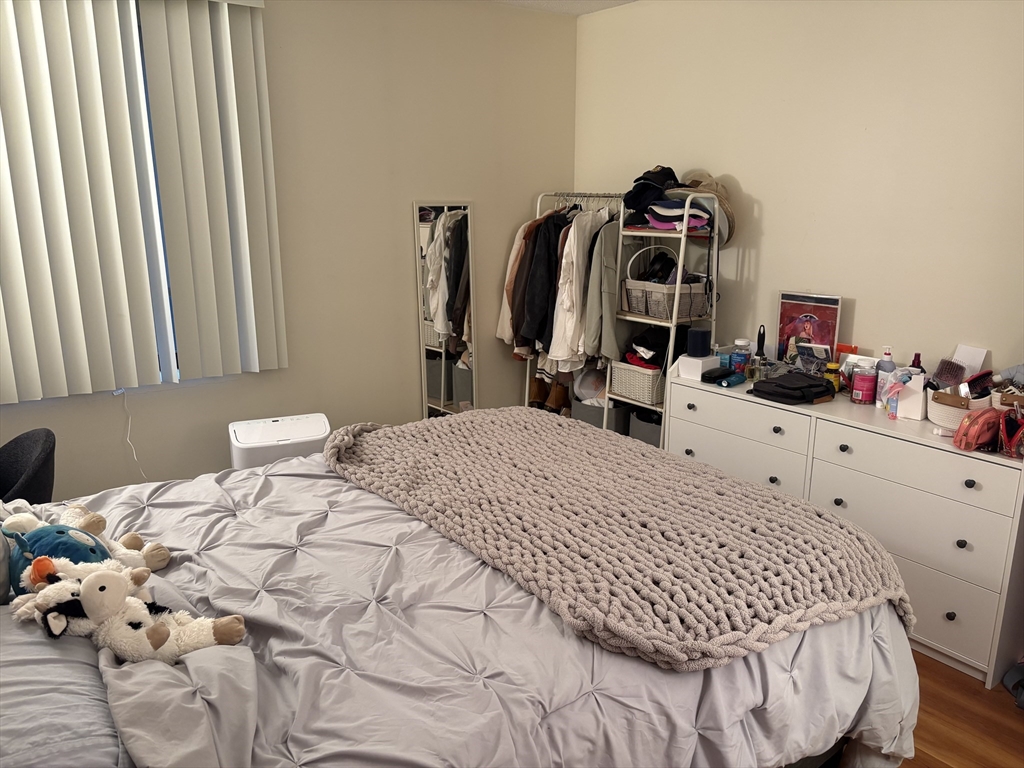 109-111 Tremont St, Brighton