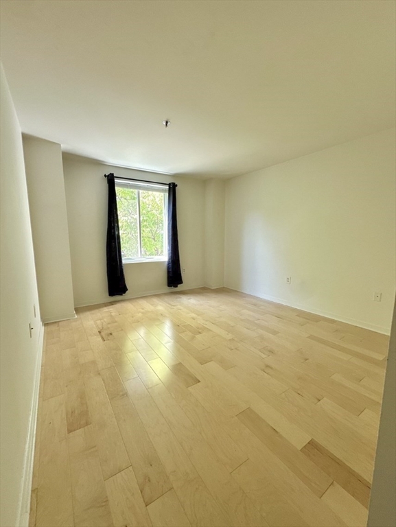 950 Massachusetts Ave, Central Square