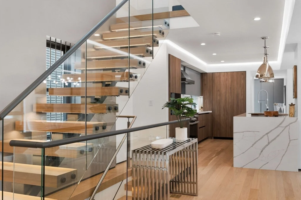 80 Alpine St, West Cambridge