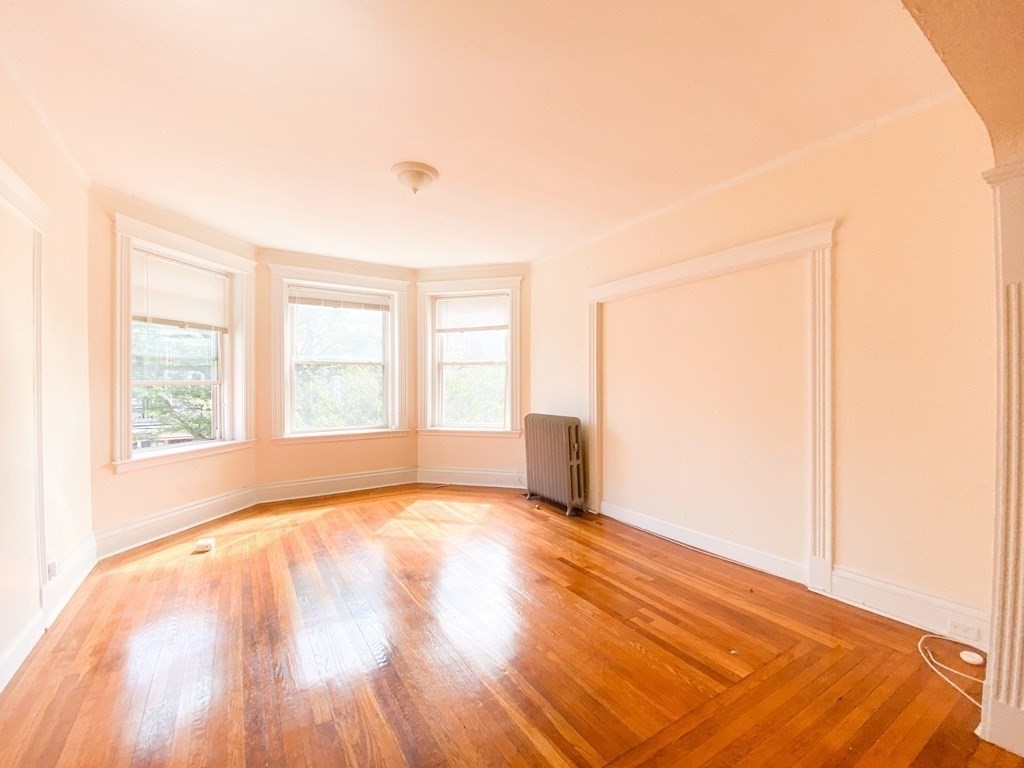 144 Coolidge St, Coolidge Corner