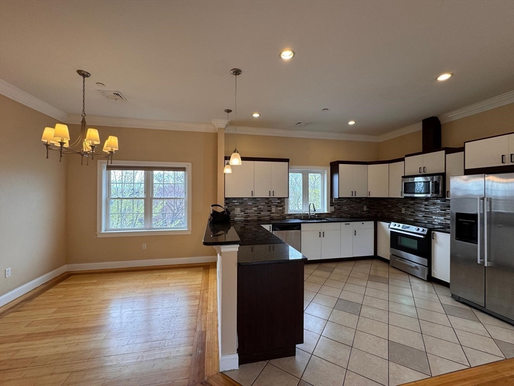 473 Revere Beach Pkwy, Revere