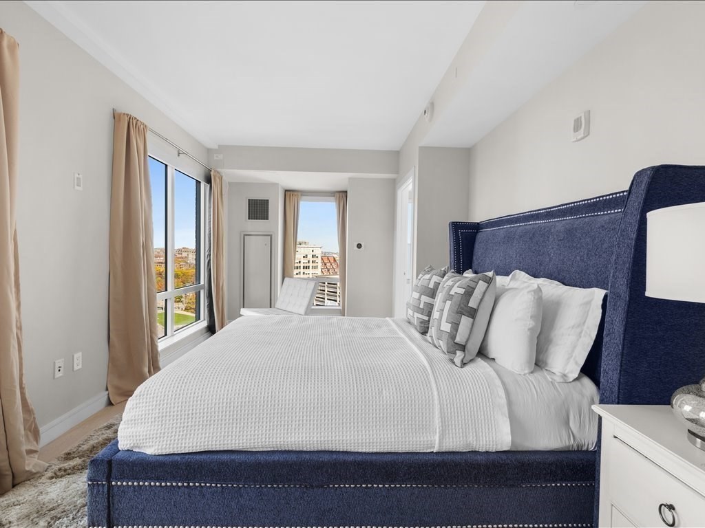 110 Broad St, Waterfront