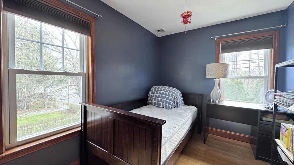 298 Langley Rd, Newton