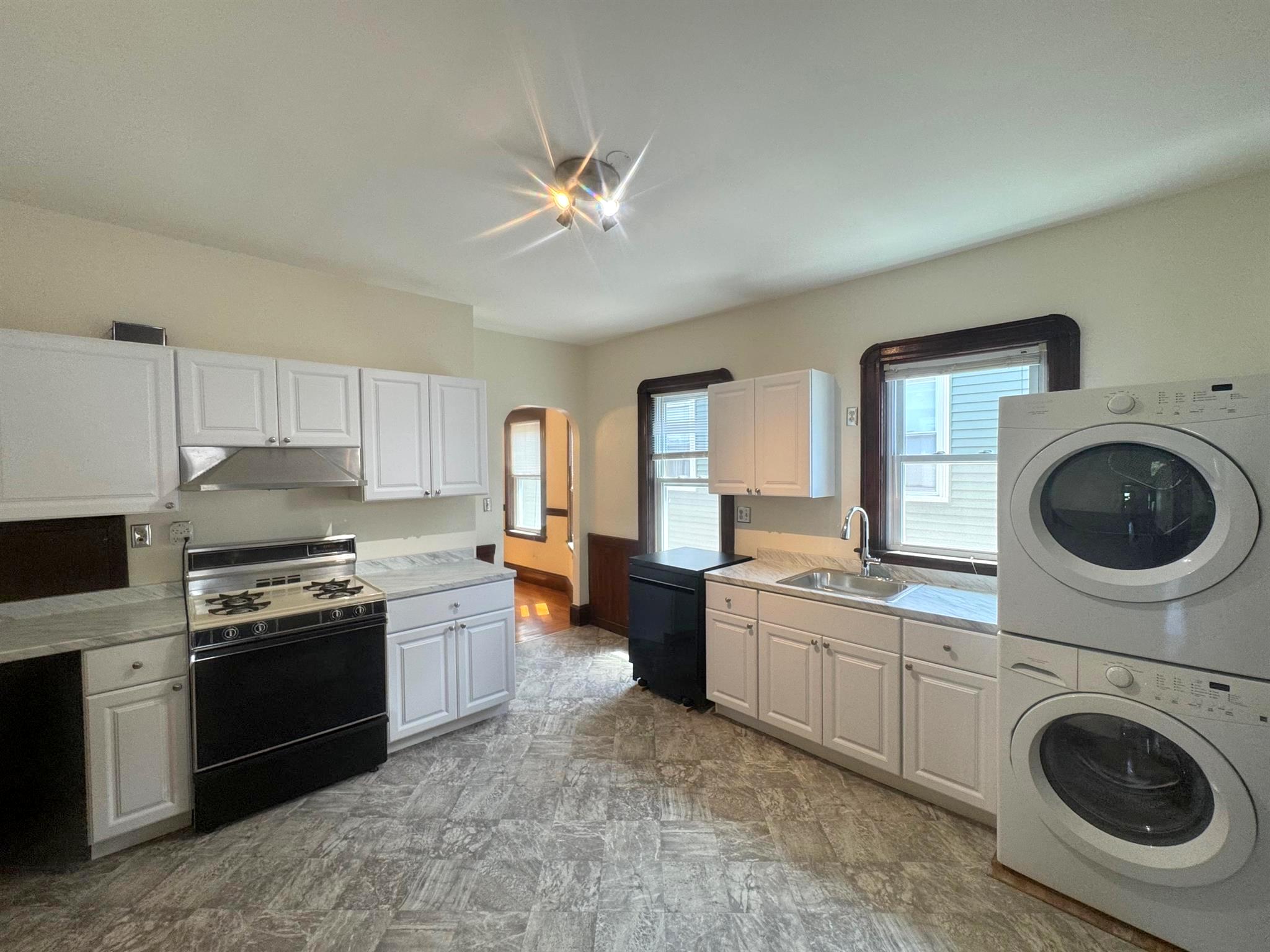 298A Highland Ave, Powder House Square