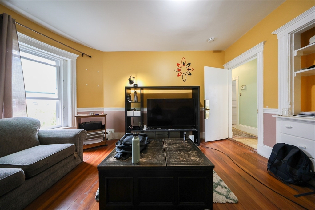 62 Empire St, Lower Allston