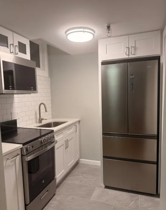 857 Beacon St, Fenway