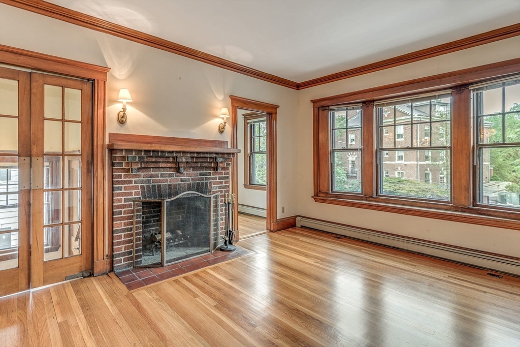 375 Mt Auburn, West Cambridge