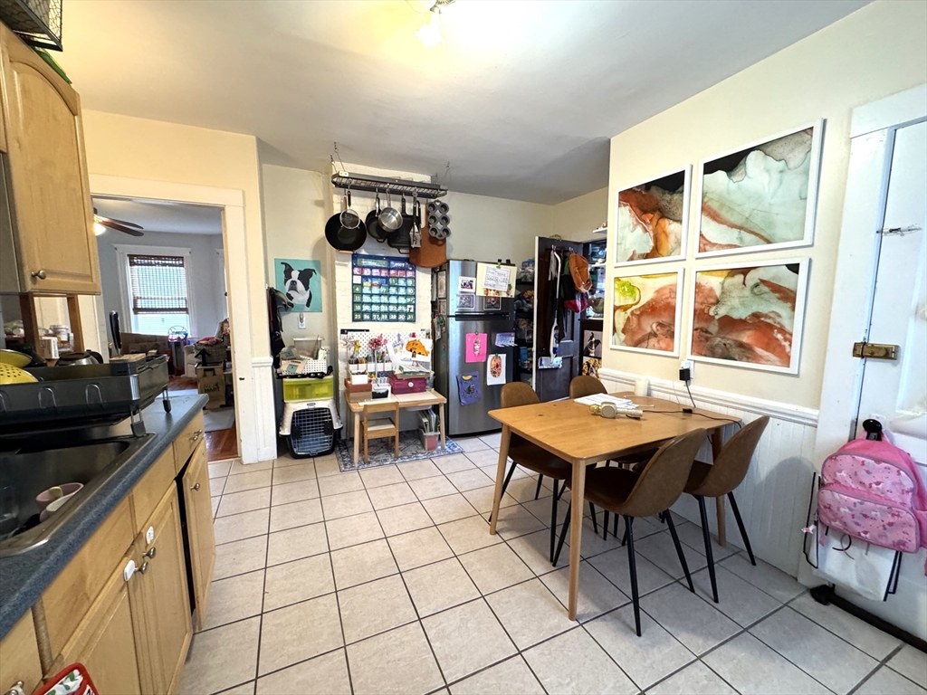 242 Belgrade Ave, Roslindale