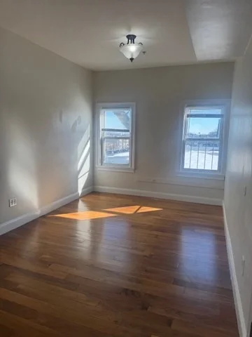 290 Broadway, Winter Hill