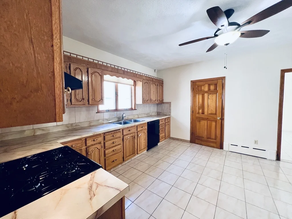 34 Medford St, Medford