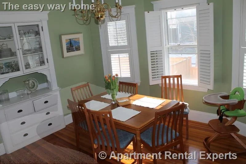 25 Leonard St, Davis Square