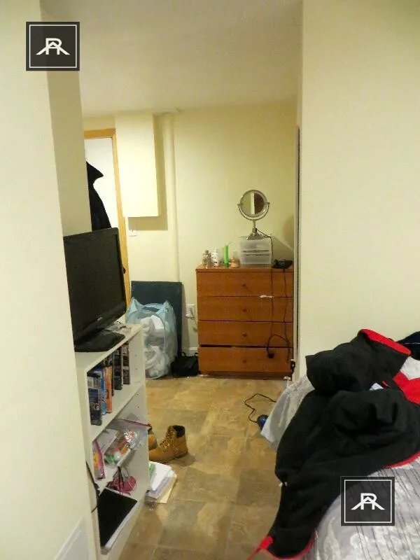 1689 Beacon St, Aspinwall Hill