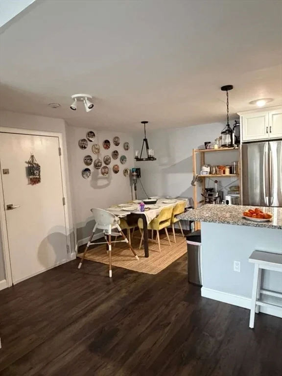 212 Carriage Ln, Taunton