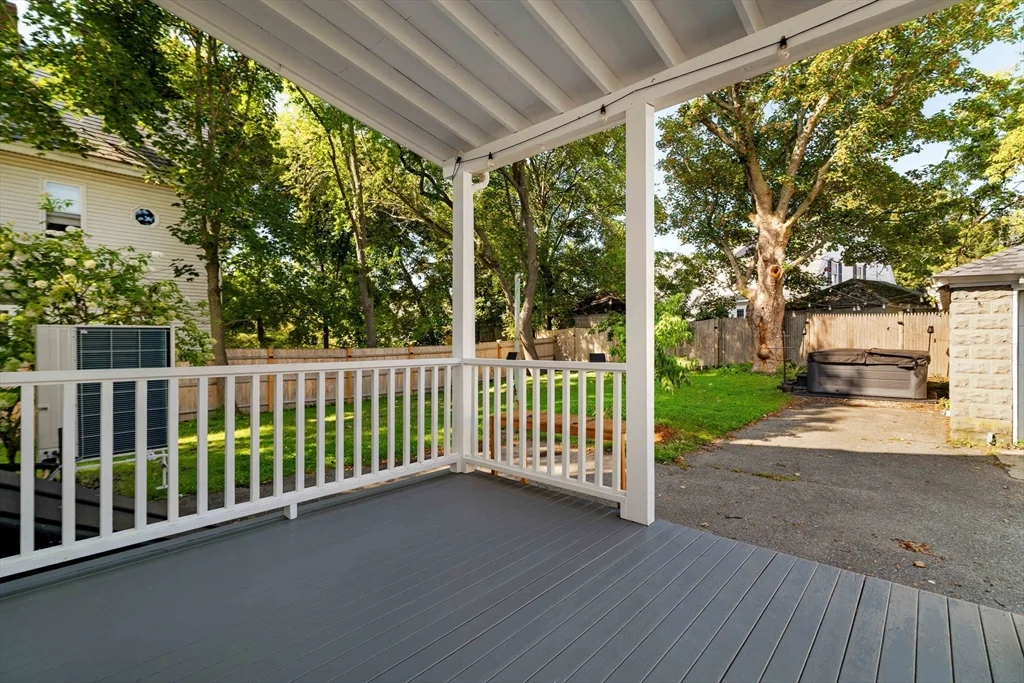 87 College Ave, Medford