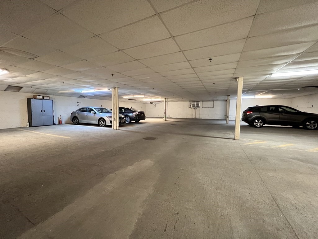 9 Gardner St, Allston