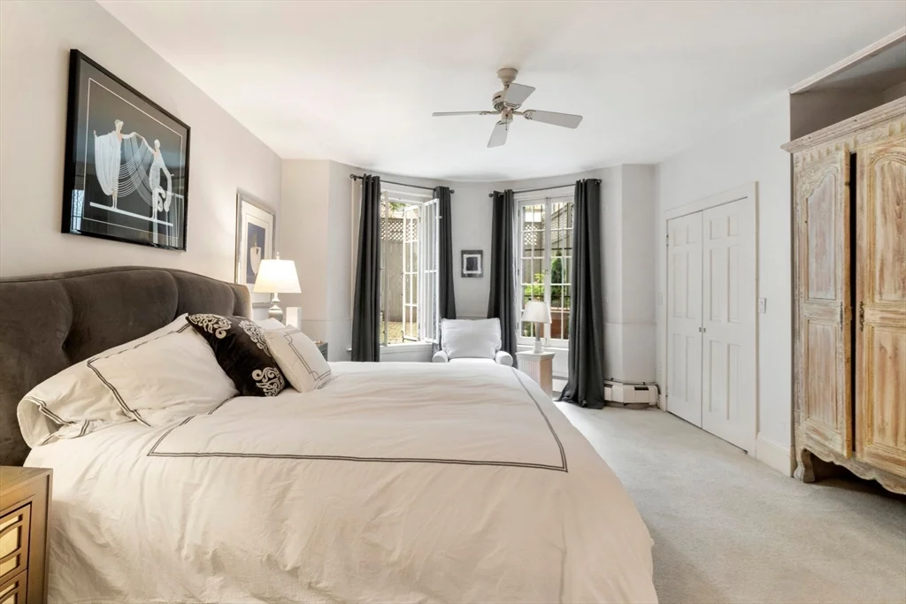 319 Marlborough St, Back Bay