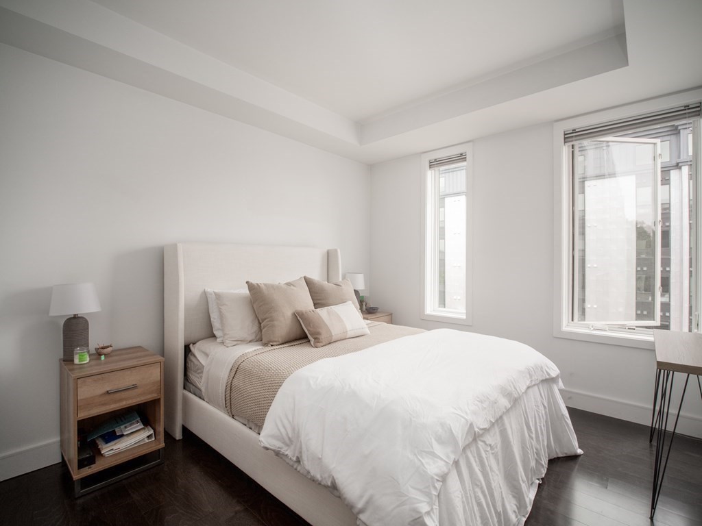 2 West 6th St, South Boston