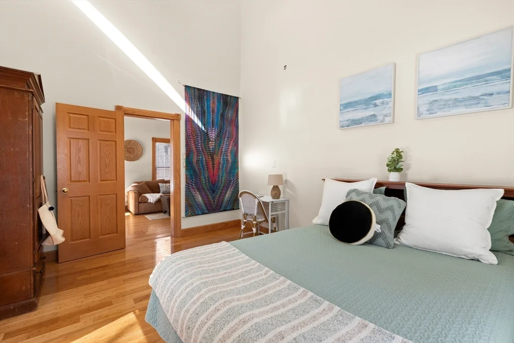 25 Pleasant St, Nahant