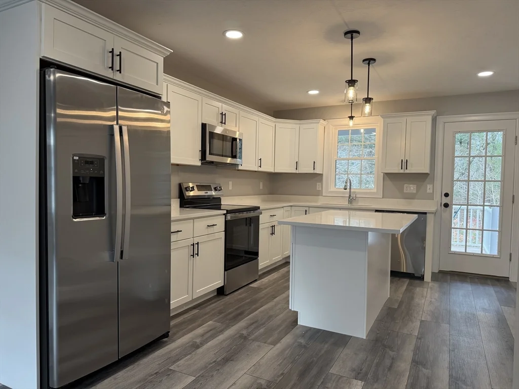 29 Kashmir's Way, Middleboro