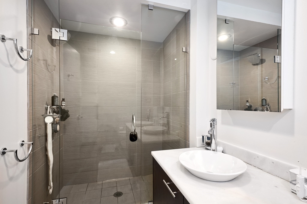 110 Stuart St, Back Bay