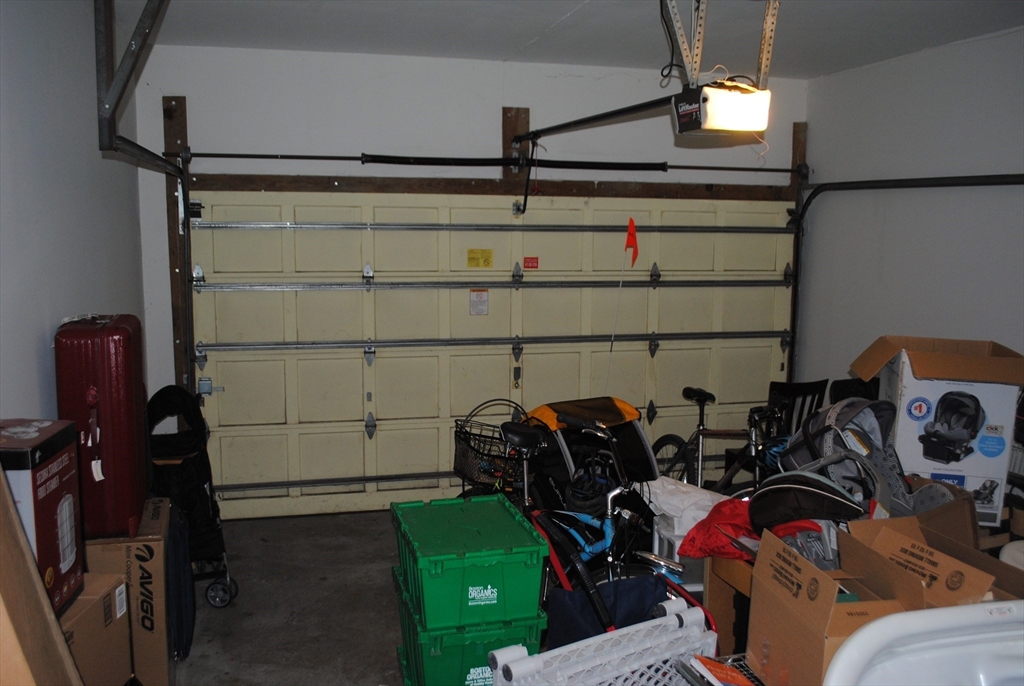 31 Henry St, Cambridgeport