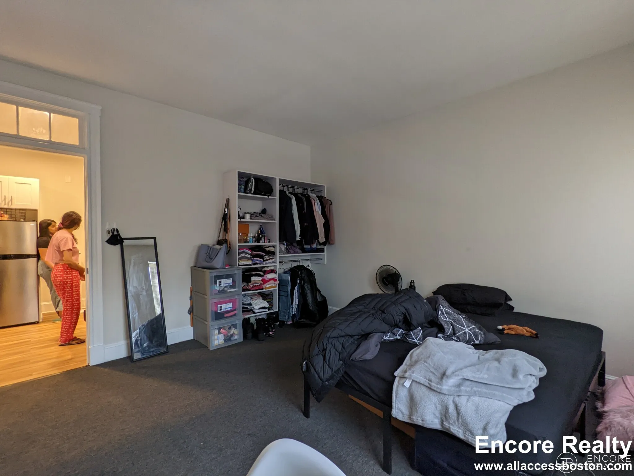 833 Beacon St, Fenway