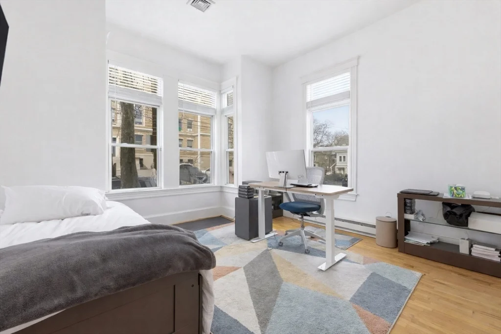 88 G St, South Boston