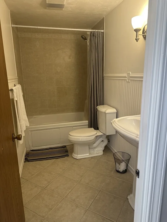 356 Neponset St, Norwood