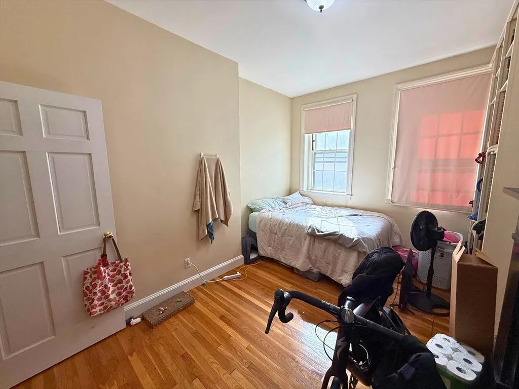 97 West Cedar St, Beacon Hill