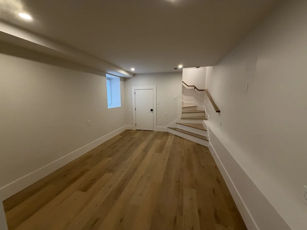 7 Bennett St, Medford