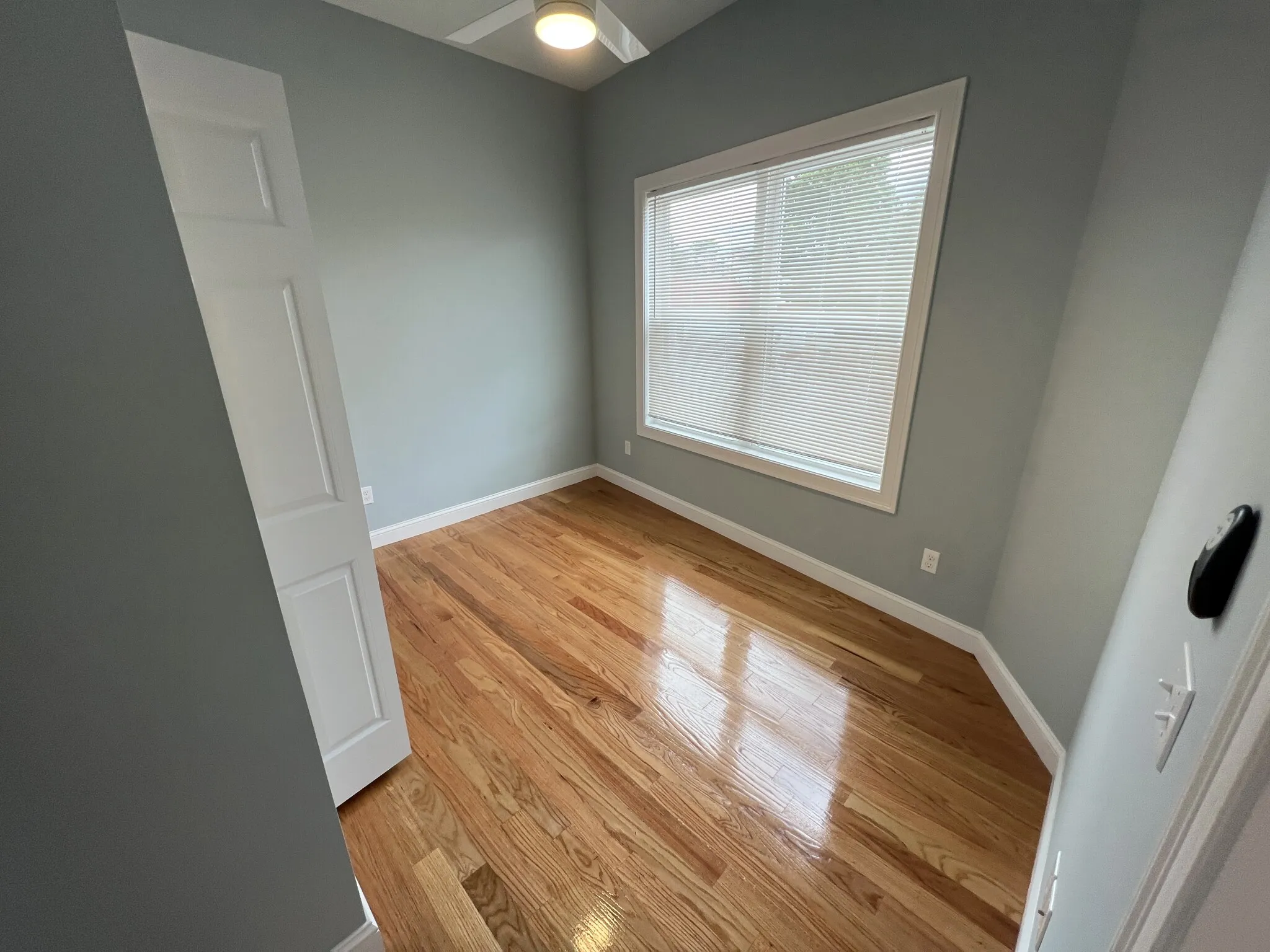 126 Cross St, East Somerville