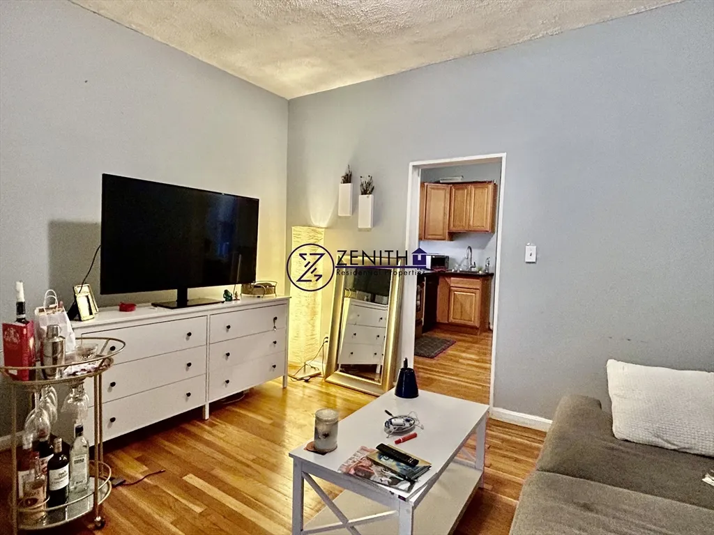 76 Phillips St, Beacon Hill