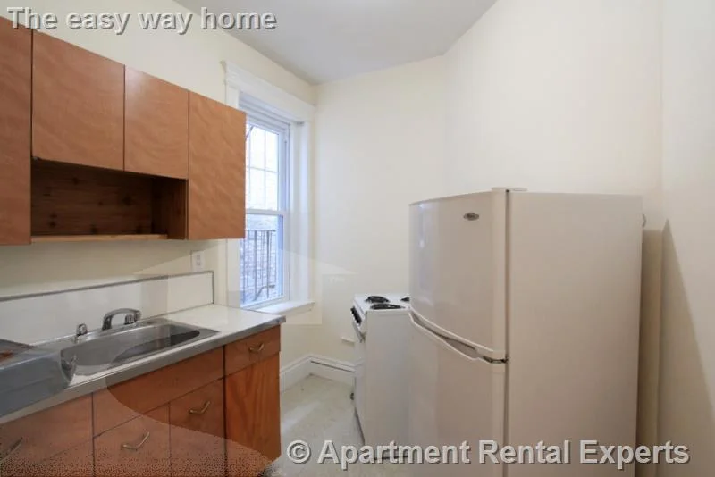 31 Park Dr, Fenway
