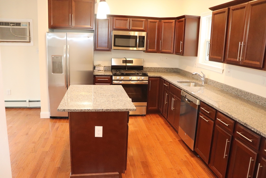 59 Arcadia St, Revere