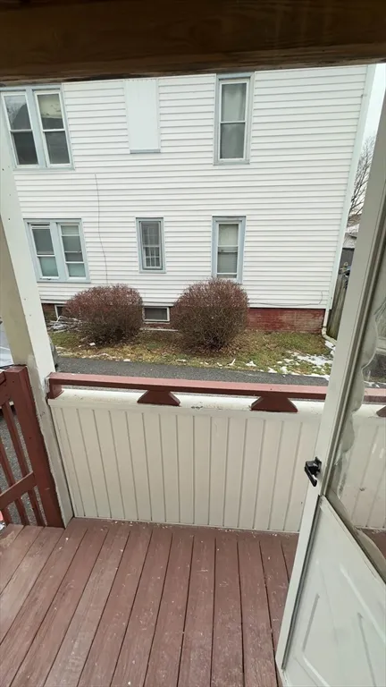 42-44 Narragansett St, Springfield