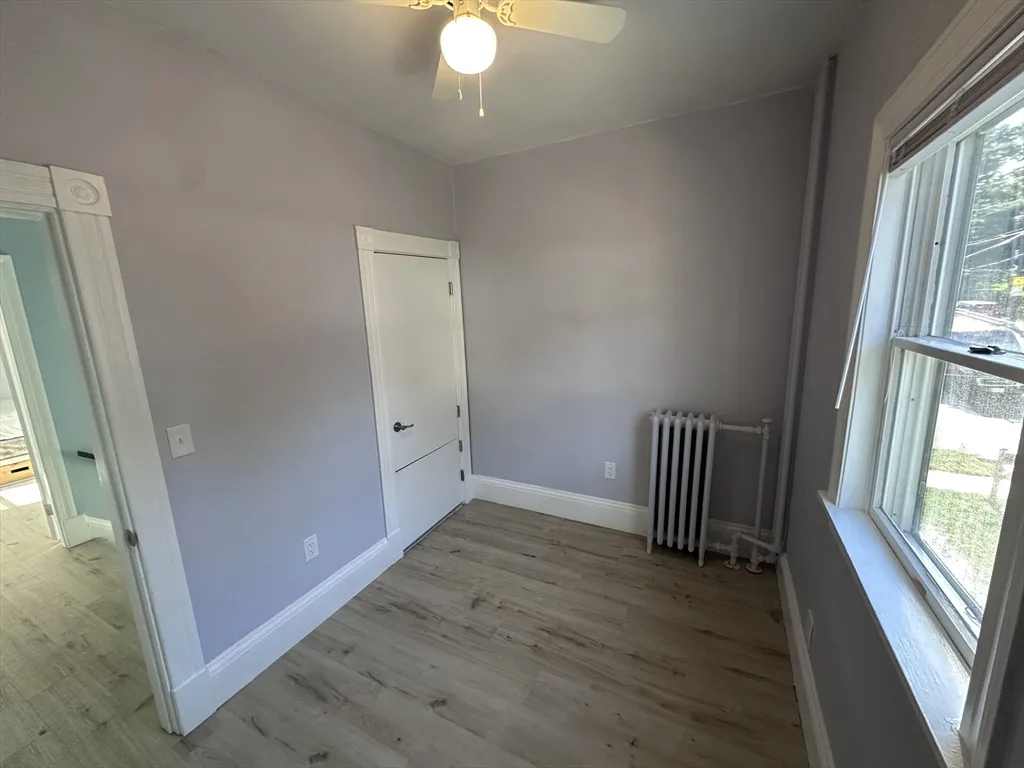 27 Prescott Ave, Chelsea