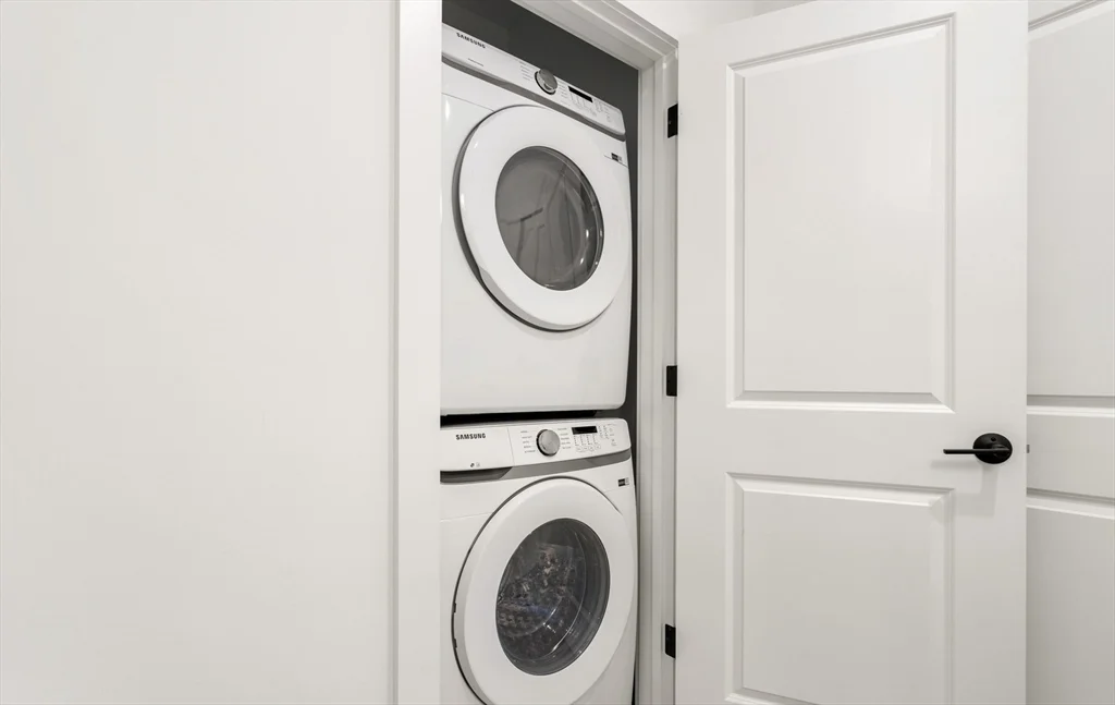 600 Broadway, Everett