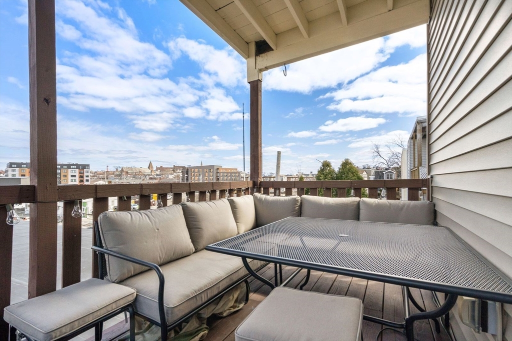 55 Middle St, South Boston