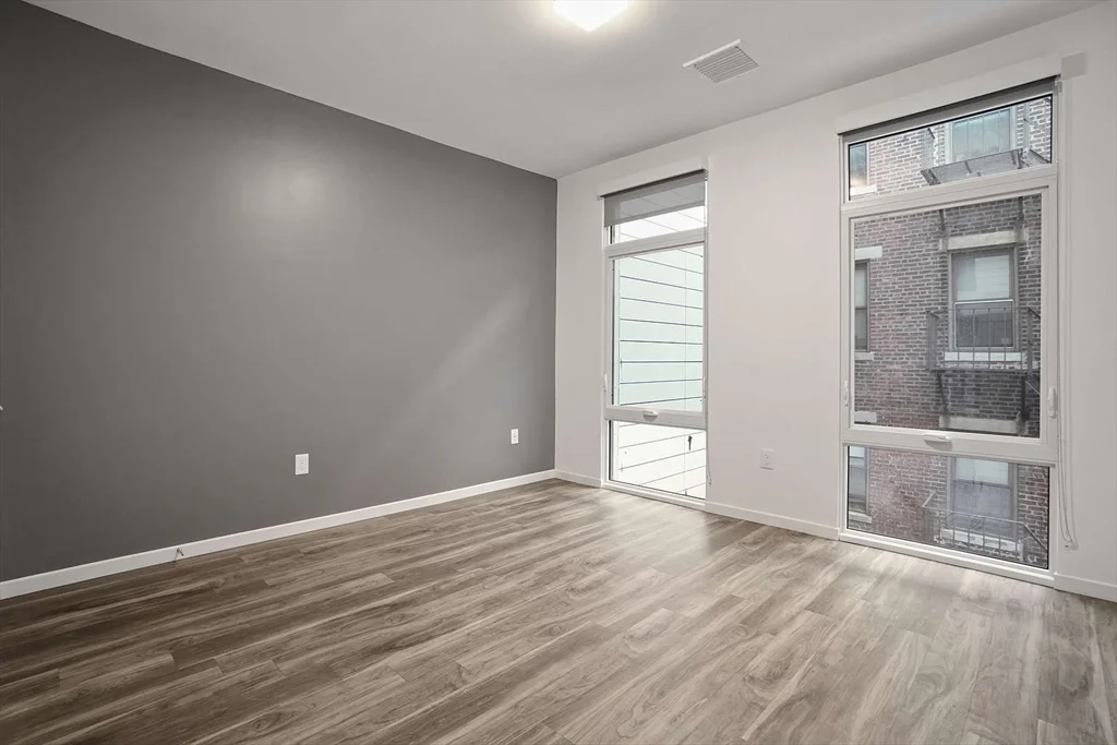 839 Beacon St, Fenway