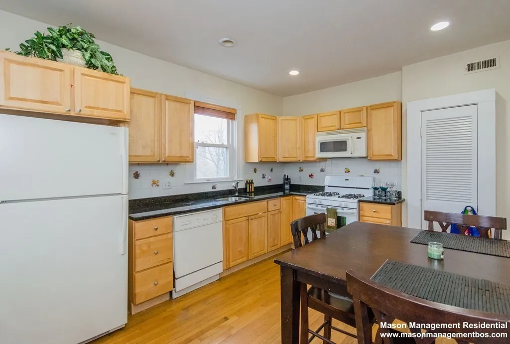 126 Minden St, Jamaica Plain
